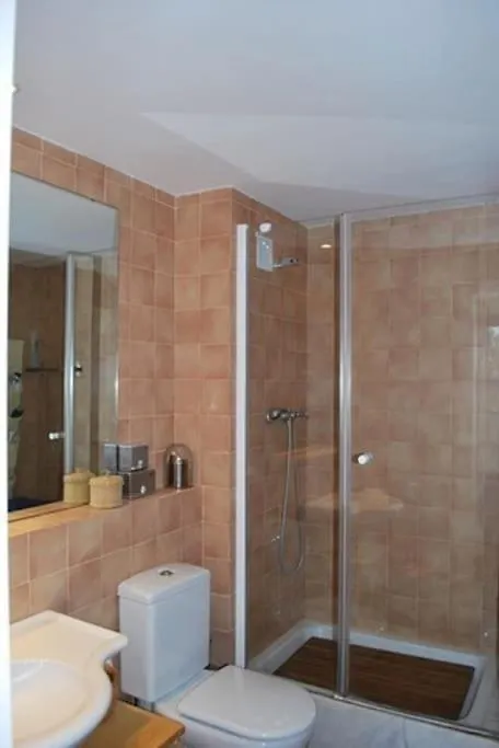 Apartment Appartement Residentiel Avec Jardin Et Piscine Calafat