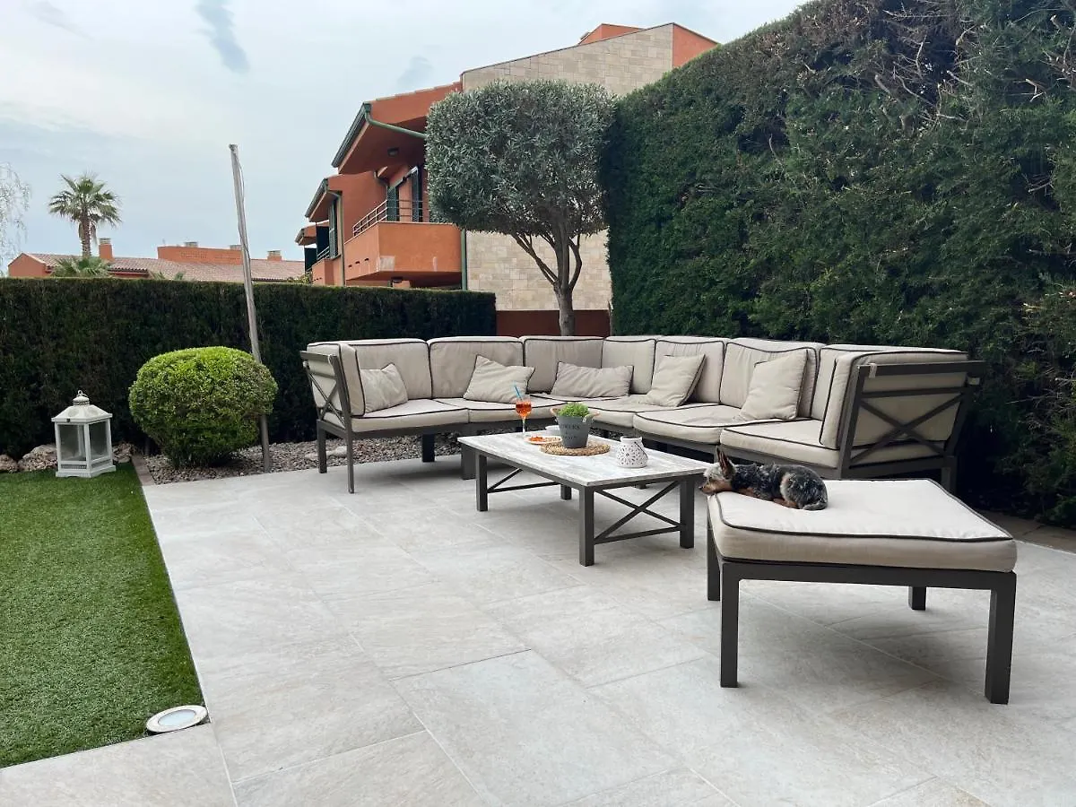 Appartement Residentiel Avec Jardin Et Piscine Calafat 0*,  Spain